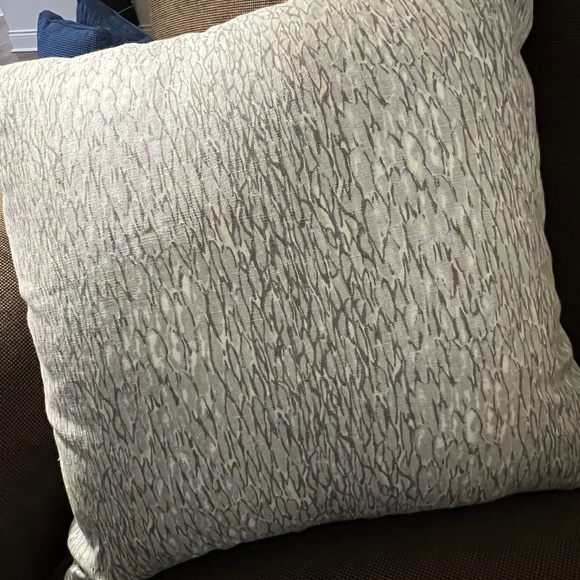 Custom Accent pillow cover (pr) - Picture 1 of 2